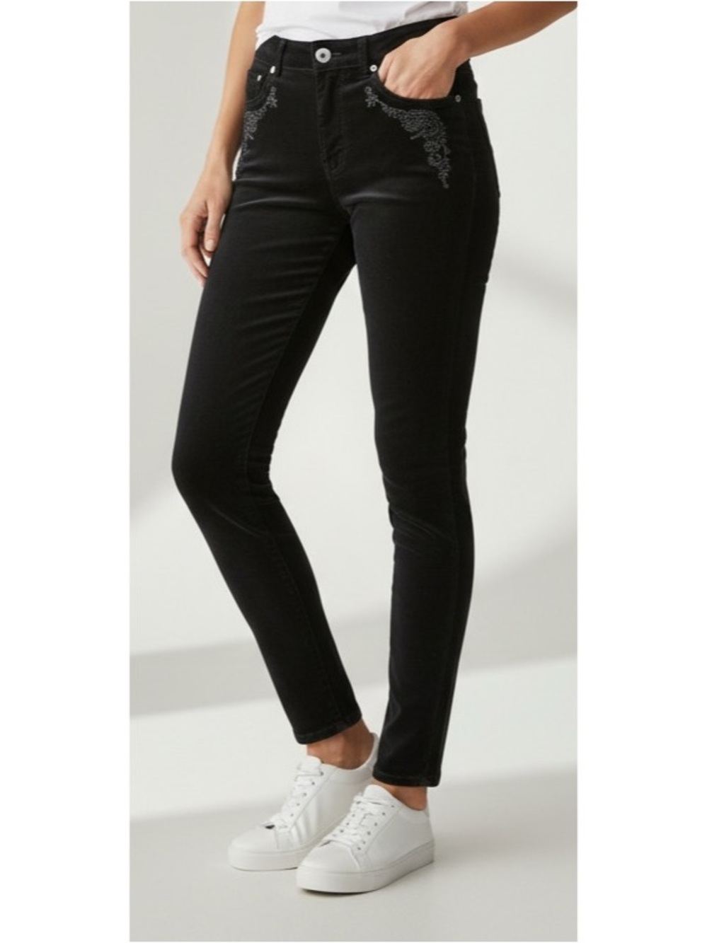 Sundance Petite 10 Black Soft Corduroy Paisley Floral Embroidered Pants